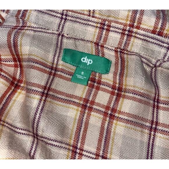 Dip brand tan and brown Fall earth tone colors plaid flannel button up SZ SM - Picture 4 of 6